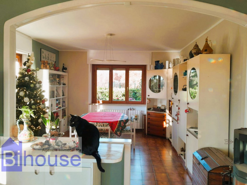 Immagine 21 di Villa in vendita  in cutra a Masserano