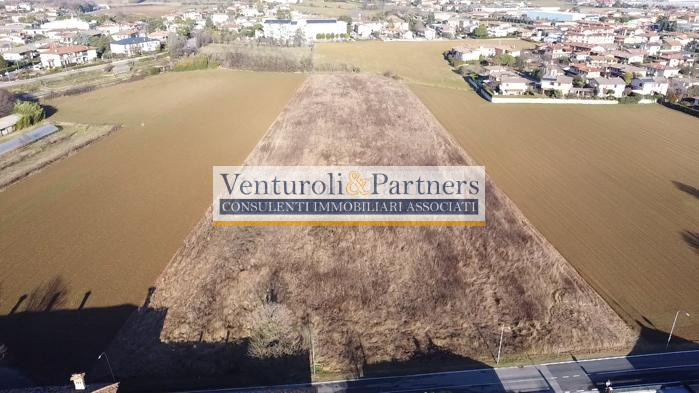 Immagine 4 di Terreno in vendita  in via signorina a Bedizzole