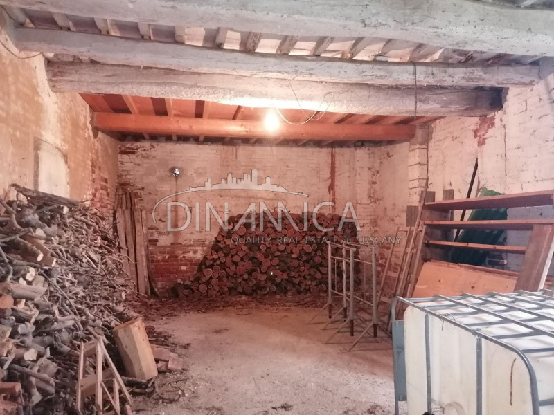 Immagine 21 di Rustico / casale in vendita  a Santa Maria A Monte