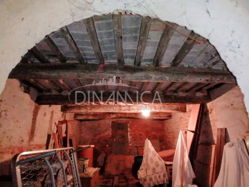 Immagine 25 di Rustico / casale in vendita  a Santa Maria A Monte