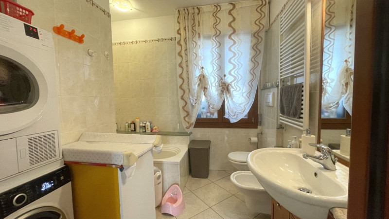 Immagine 12 di Appartamento in vendita  in Via Laguna a Chioggia