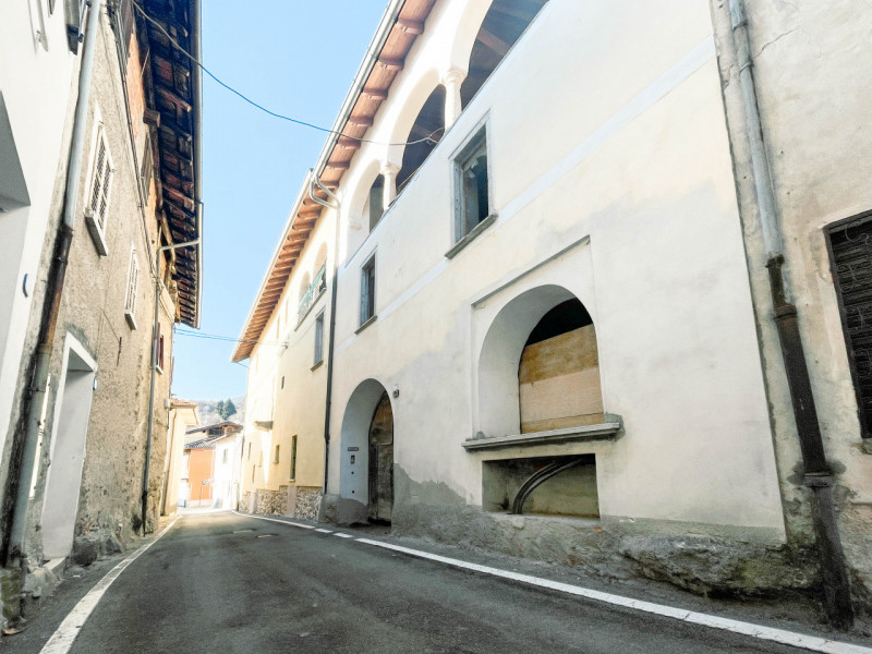 Immagine 4 di Rustico / casale in vendita  in via d. c. ojetti 12 a Pogno