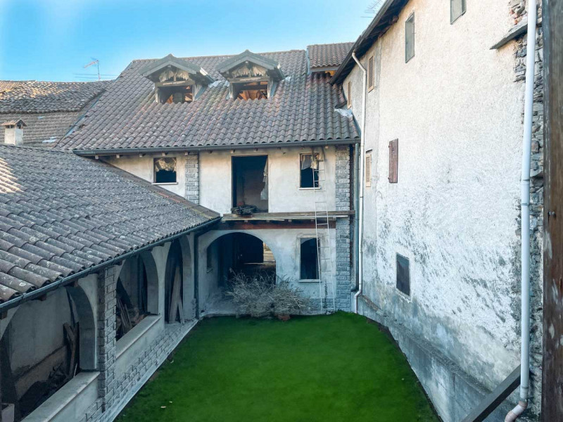 Immagine 7 di Rustico / casale in vendita  in via d. c. ojetti 12 a Pogno