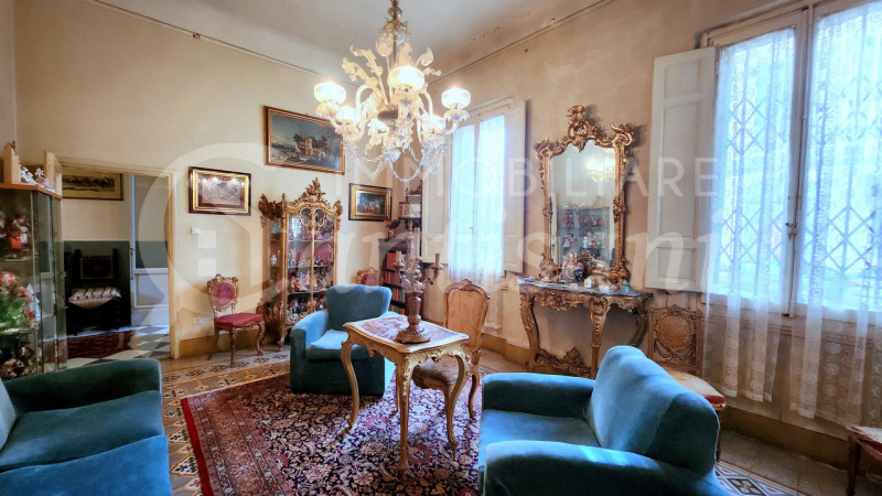 Immagine 4 di Casa indipendente in vendita  in via Duprè a Firenze