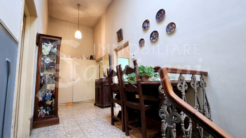 Immagine 10 di Casa indipendente in vendita  in via Duprè a Firenze