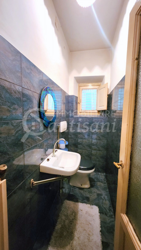 Immagine 18 di Casa indipendente in vendita  in via Duprè a Firenze