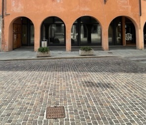 Immagine 6 di Negozio in affitto  a Monselice