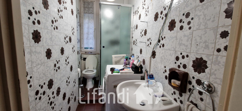 Immagine 12 di Appartamento in vendita  in via defregger a Bolzano