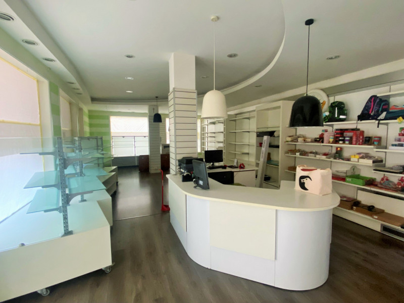 Immagine 4 di Negozio in affitto  in via San Pio X 34/a a Castelfranco Veneto