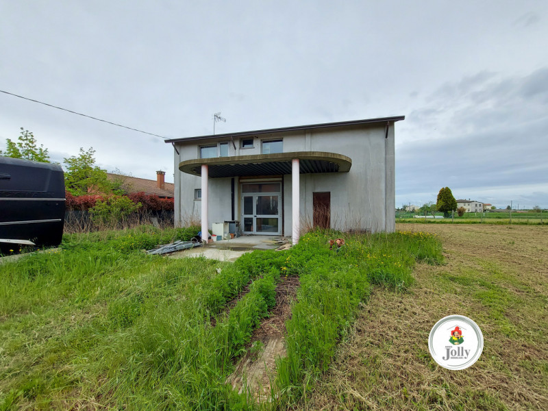 Immagine 1 di Laboratorio in vendita  in Via Botti a Codevigo