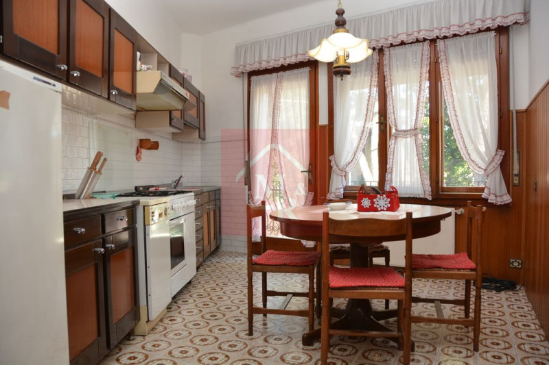 Immagine 15 di Villetta a schiera in vendita  in Via 2 giugno 54 a Terzo Di Aquileia