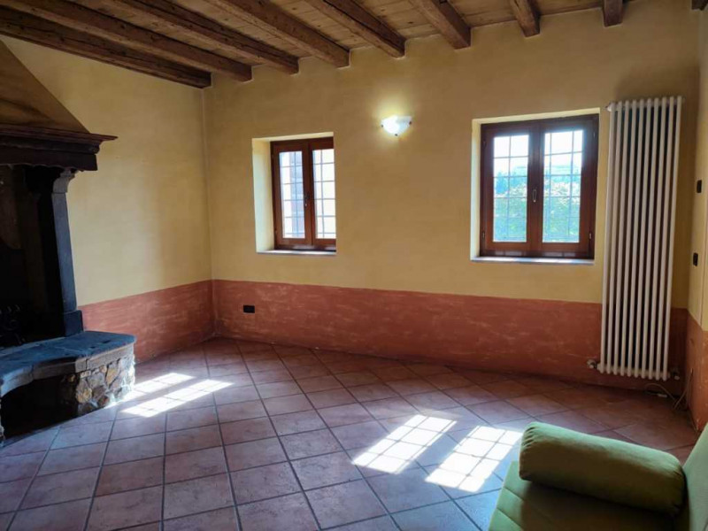 Immagine 1 di Casa bifamiliare in vendita  a Colceresa