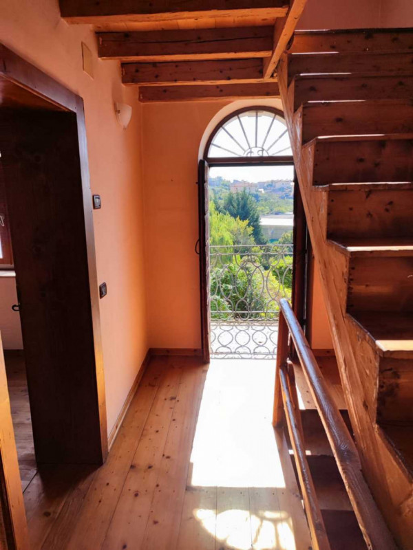 Immagine 9 di Casa bifamiliare in vendita  a Colceresa
