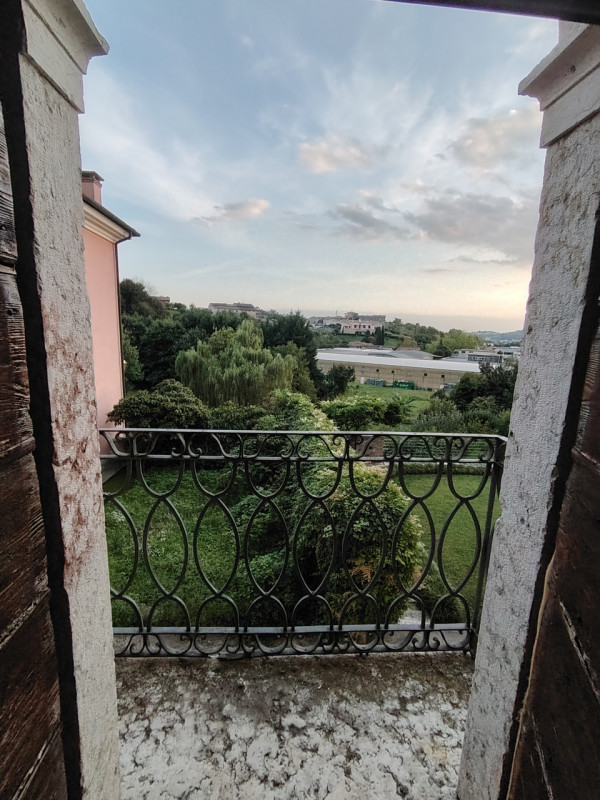 Immagine 11 di Casa bifamiliare in vendita  a Colceresa
