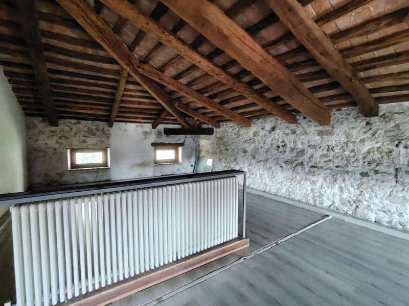 Immagine 28 di Casa bifamiliare in vendita  a Colceresa