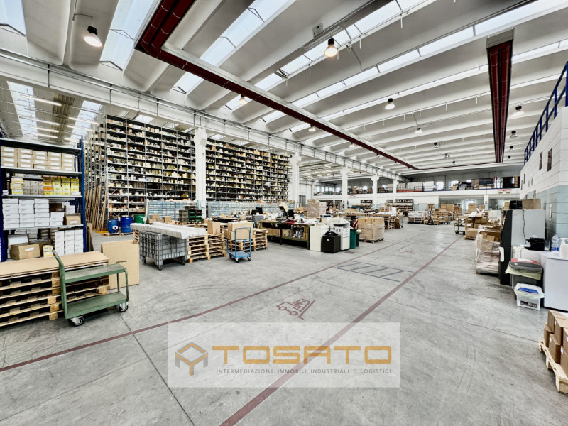 Immagine 14 di Capannone industriale in vendita  a Cerea