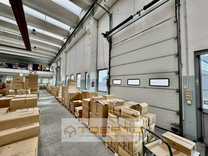 Immagine 16 di Capannone industriale in vendita  a Cerea