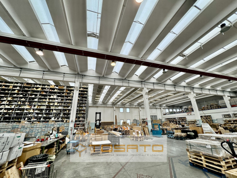 Immagine 18 di Capannone industriale in vendita  a Cerea