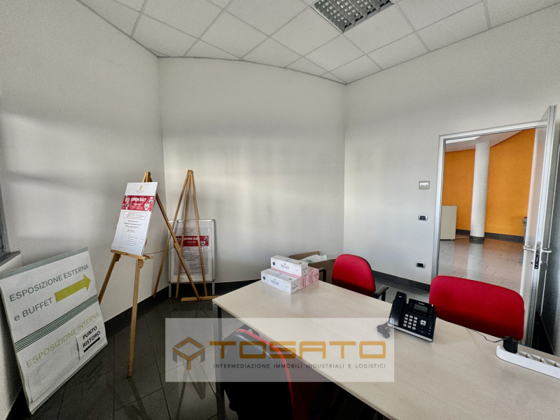 Immagine 51 di Capannone industriale in vendita  a Cerea