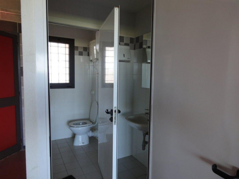 Immagine 6 di Ufficio in affitto  in via vicenza a Camisano Vicentino