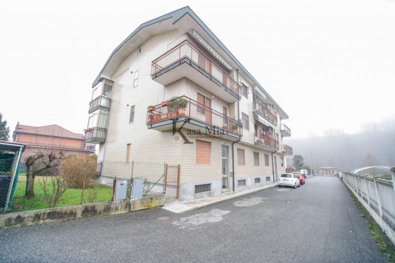 Immagine 2 di Appartamento in vendita  in via volpiano  34 a Lombardore