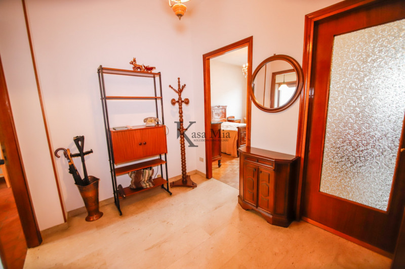 Immagine 4 di Appartamento in vendita  in via volpiano  34 a Lombardore