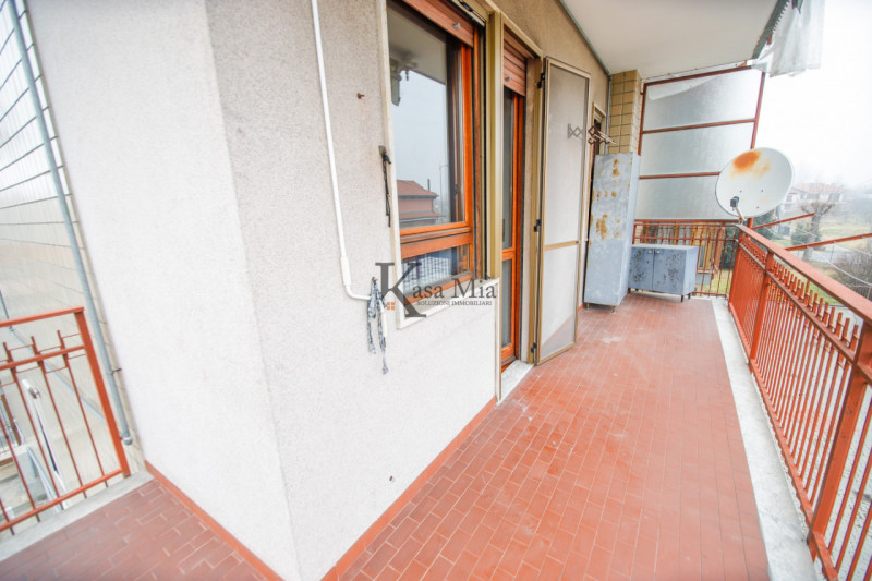 Immagine 24 di Appartamento in vendita  in via volpiano  34 a Lombardore
