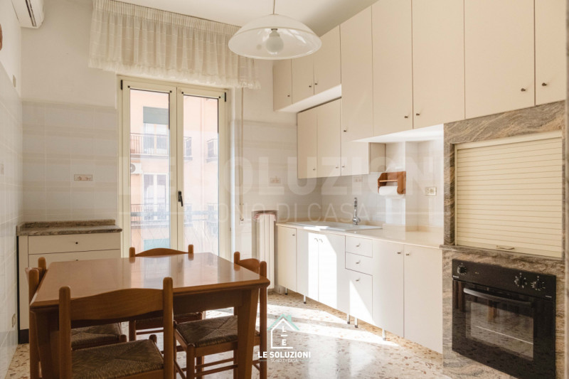 Immagine 6 di Appartamento in affitto  in VIA CAVALIERI DI MALTA 70 a Putignano