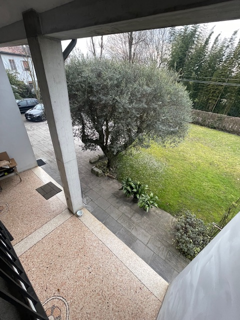 Immagine 3 di Casa indipendente in vendita  a Santa Giustina In Colle