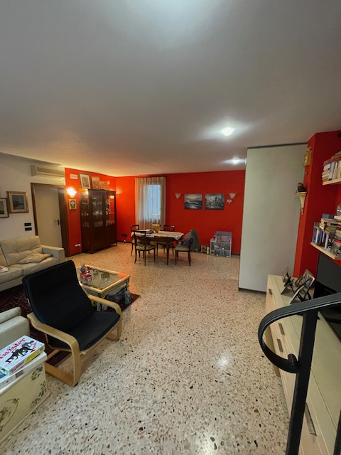 Immagine 4 di Casa indipendente in vendita  a Santa Giustina In Colle