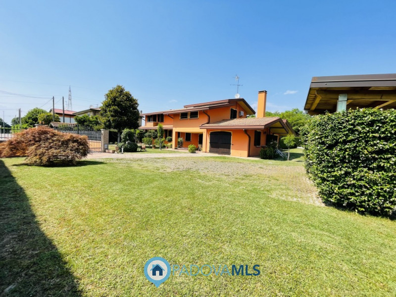 Immagine 12 di Villa in vendita  in via cucchetti 74 a Noventa Padovana