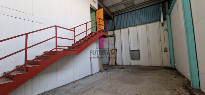 Immagine 4 di Ufficio in affitto  in VIA ROMA a Montecchio Maggiore