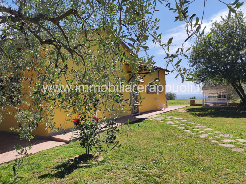 Immagine 9 di Casa indipendente in vendita  a Sinalunga