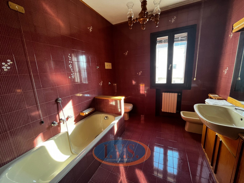 Immagine 14 di Casa indipendente in vendita  in piazza iv novembre 6 a Mestrino