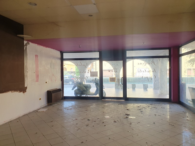Immagine 9 di Negozio in vendita  in Via Borgosatollo 18/B a Montirone