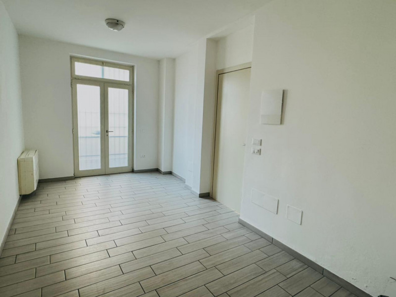 Immagine 6 di Negozio in vendita  in PIAZZA SAN SOLVESTRO, 2 a Calvisano