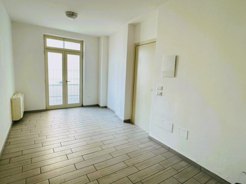 Immagine 8 di Negozio in vendita  in PIAZZA SAN SOLVESTRO, 2 a Calvisano