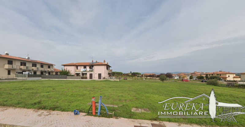 Immagine 5 di Terreno in vendita  in via roma 152 a Castiglione Del Lago