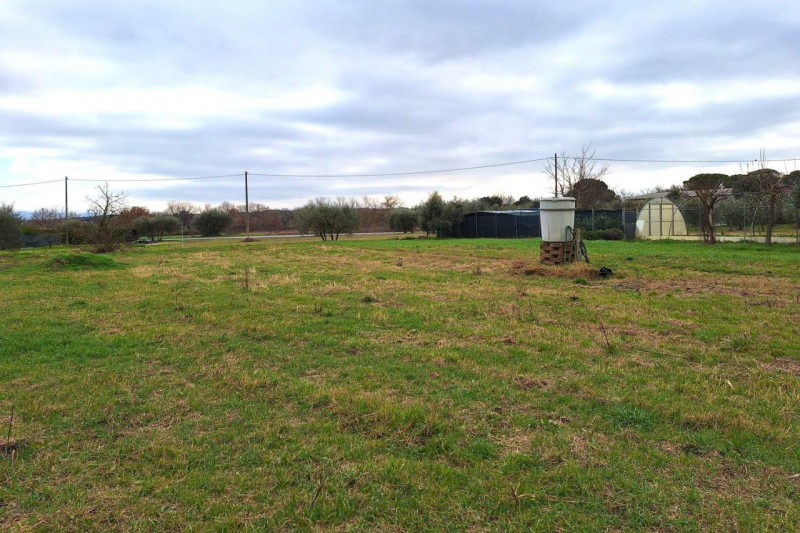 Immagine 3 di Negozio in vendita  in Loc. Sant'Eraclio, Via Cupa, N. snc a Foligno