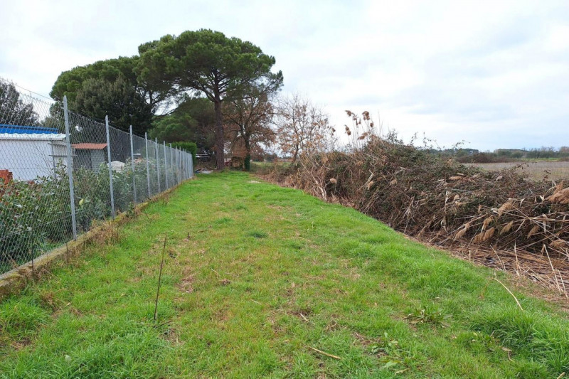 Immagine 5 di Negozio in vendita  in Loc. Sant'Eraclio, Via Cupa, N. snc a Foligno