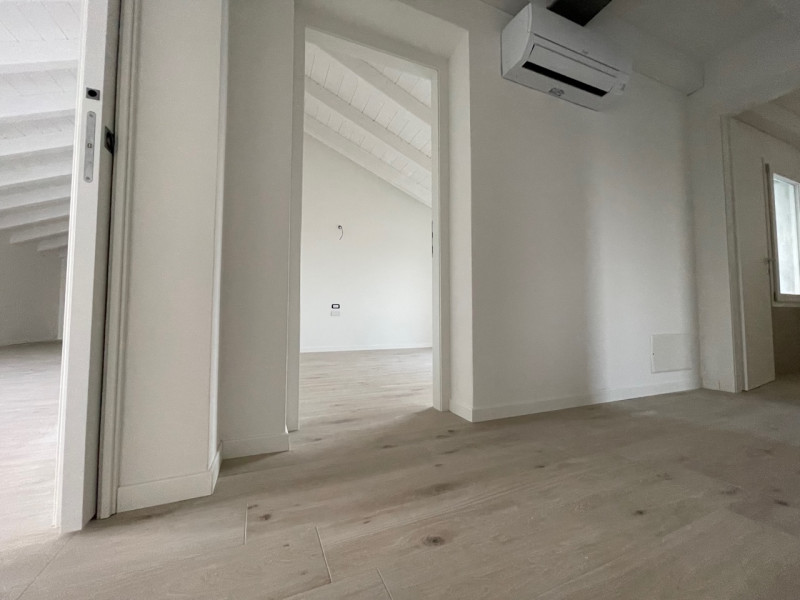 Immagine 28 di Appartamento in vendita  a Rubano