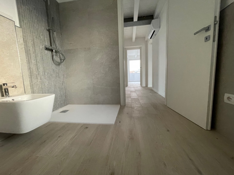 Immagine 36 di Appartamento in vendita  a Rubano