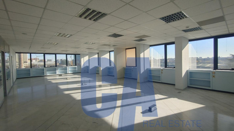 Immagine 2 di Ufficio in affitto  in VIA GIOVANNI GENTILE a Milano