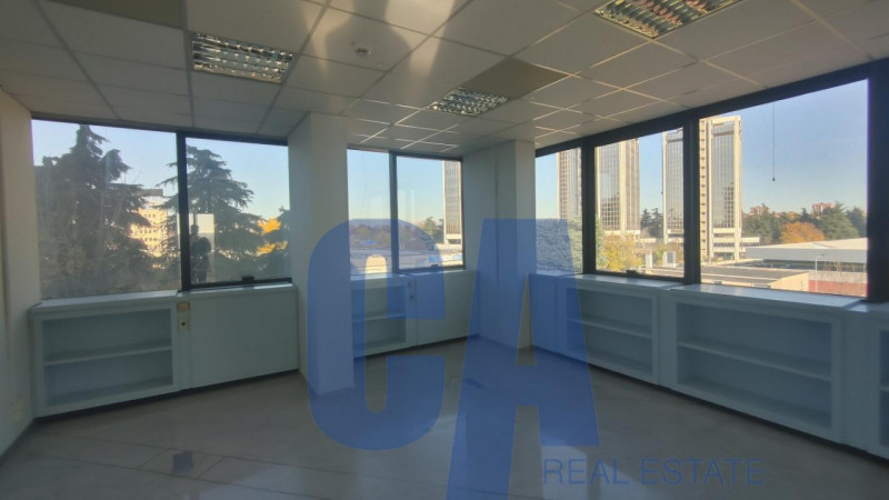 Immagine 11 di Ufficio in affitto  in VIA GIOVANNI GENTILE a Milano