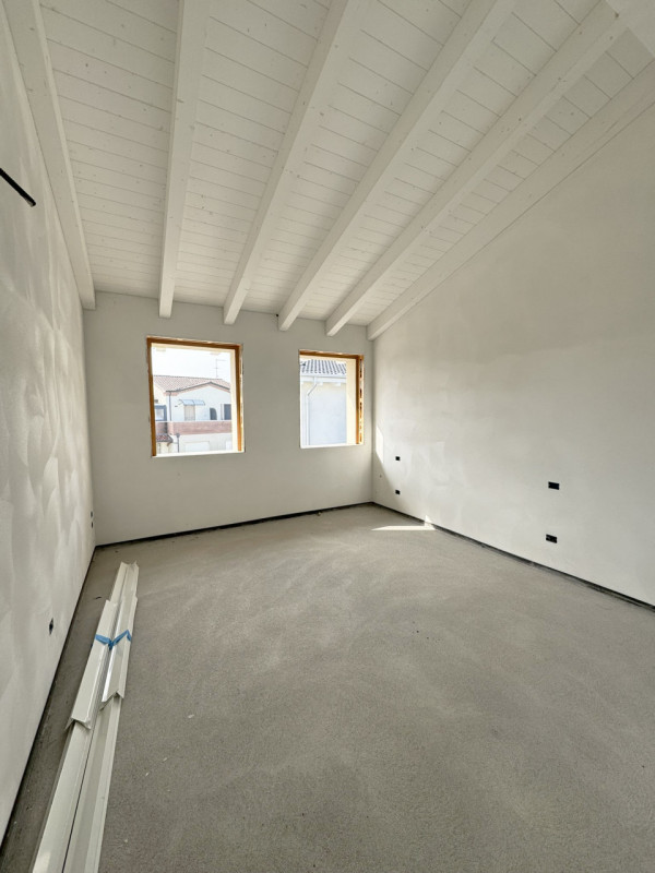 Immagine 7 di Casa trifamiliare in vendita  in Via Don Pietro Garbin a Borgo Veneto