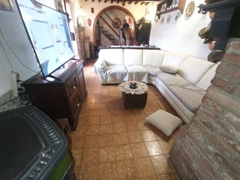 Immagine 6 di Appartamento in vendita  a Paciano