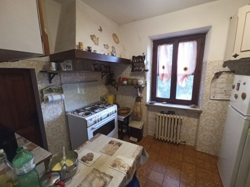 Immagine 8 di Appartamento in vendita  a Paciano