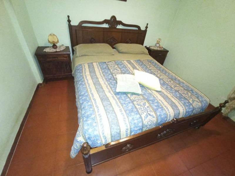 Immagine 11 di Appartamento in vendita  a Paciano