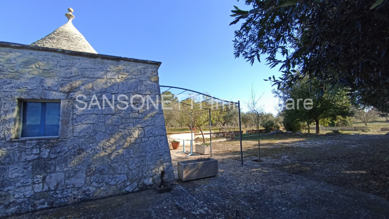 Immagine 12 di Rustico / casale in vendita  in JOGAJ a Ostuni