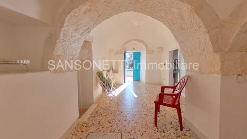 Immagine 24 di Rustico / casale in vendita  in JOGAJ a Ostuni